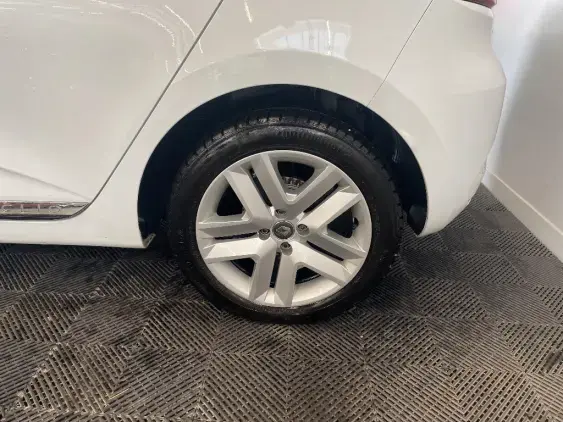 RENAULT CLIO V - voiture d'occasion - Photo 24