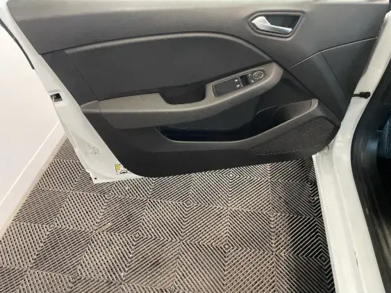 RENAULT CLIO REVERSIBLE V - voiture d'occasion - Photo 19