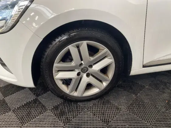 RENAULT CLIO V - voiture d'occasion - Photo 23