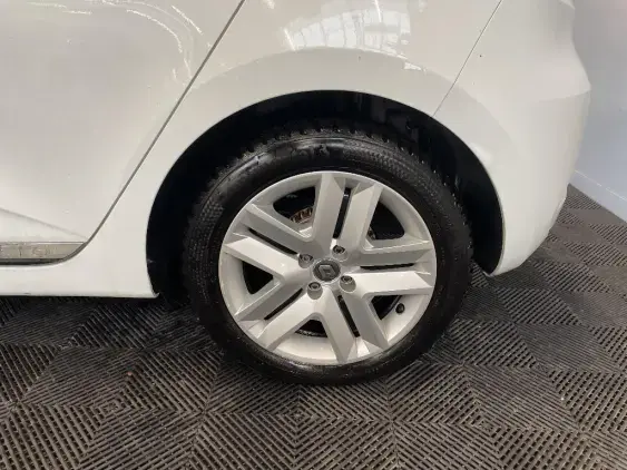 RENAULT CLIO V - voiture d'occasion - Photo 24