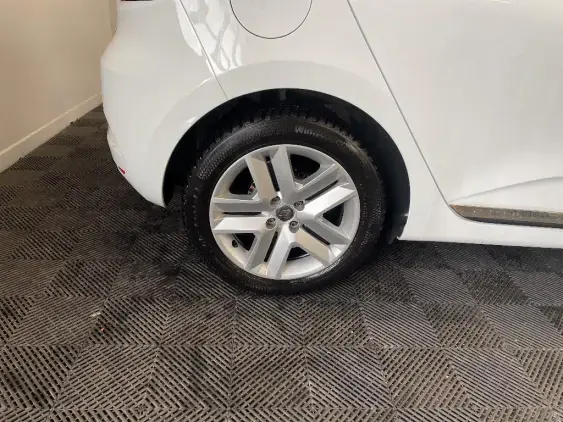 RENAULT CLIO V - voiture d'occasion - Photo 25