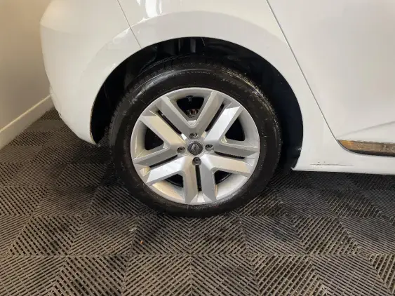 RENAULT CLIO V - voiture d'occasion - Photo 25