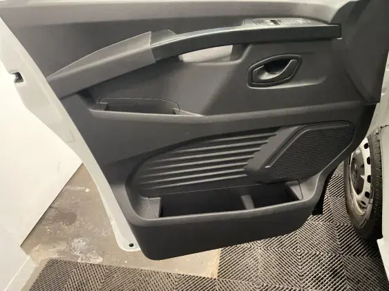 RENAULT TRAFIC FG III - voiture d'occasion - Photo 19