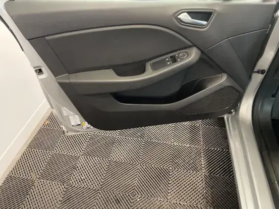 RENAULT CLIO V - voiture d'occasion - Photo 19