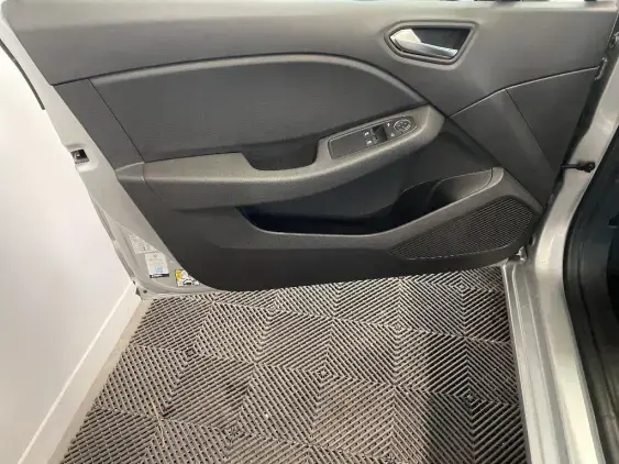 RENAULT CLIO V - voiture d'occasion - Photo 19