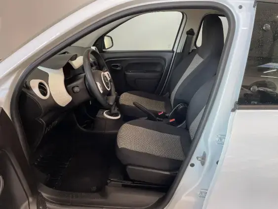 RENAULT TWINGO III - voiture d'occasion - Photo 18