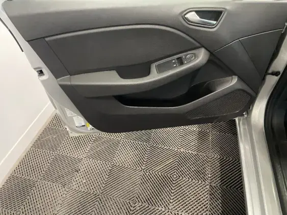 RENAULT CLIO V - voiture d'occasion - Photo 19