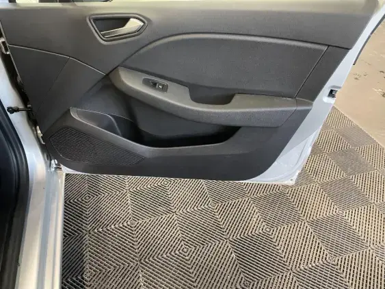 RENAULT CLIO V - voiture d'occasion - Photo 20