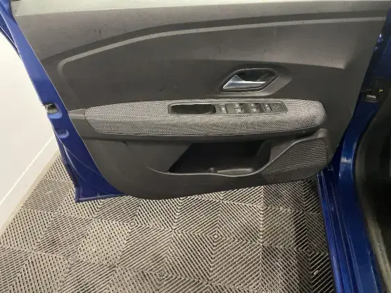 DACIA SANDERO III - voiture d'occasion - Photo 19