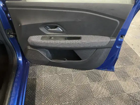 DACIA SANDERO III - voiture d'occasion - Photo 20