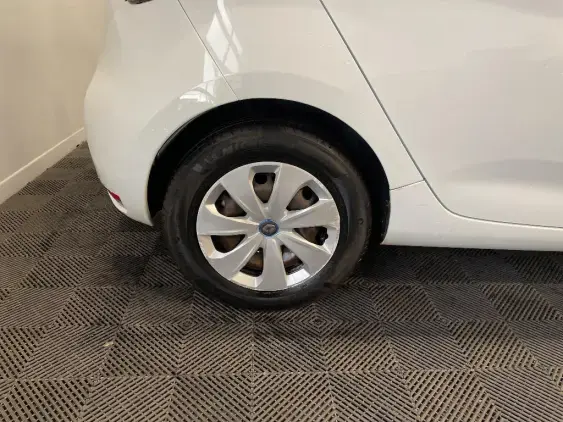 RENAULT ZOE - voiture d'occasion - Photo 25