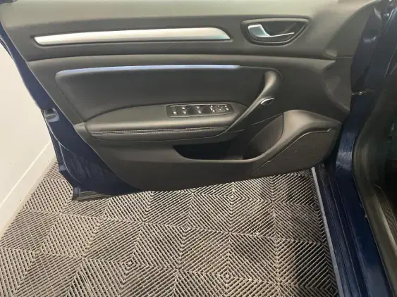 RENAULT MEGANE IV - voiture d'occasion - Photo 19