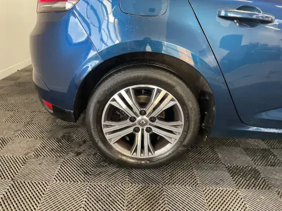 RENAULT MEGANE IV - voiture d'occasion - Photo 25