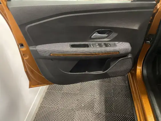 DACIA SANDERO III - voiture d'occasion - Photo 19