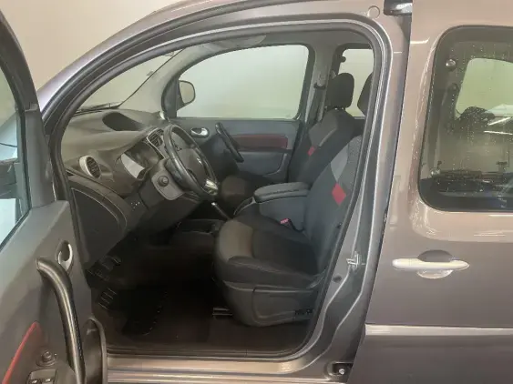 RENAULT KANGOO II - voiture d'occasion - Photo 18