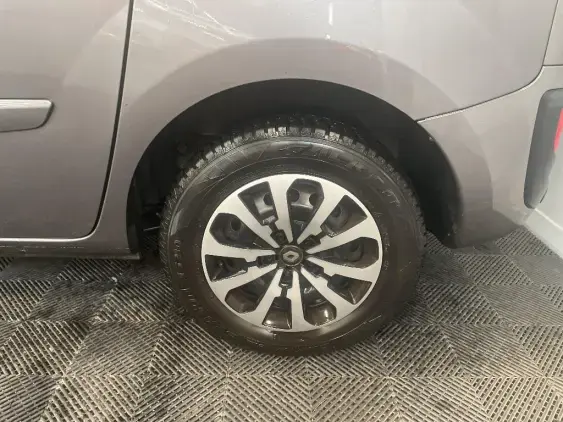 RENAULT KANGOO II - voiture d'occasion - Photo 24