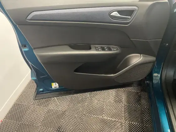 RENAULT ARKANA - voiture d'occasion - Photo 19