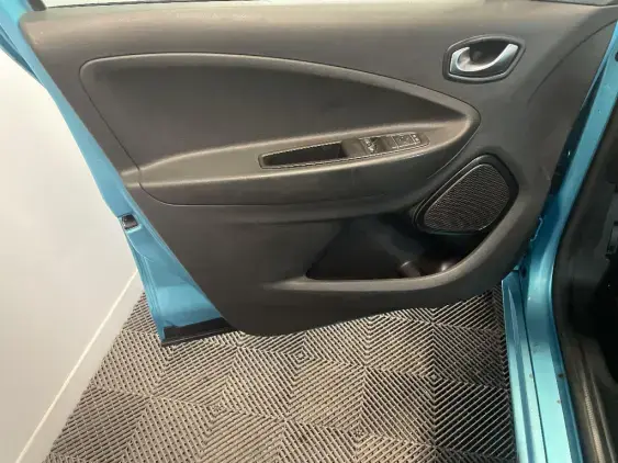 RENAULT ZOE - voiture d'occasion - Photo 19