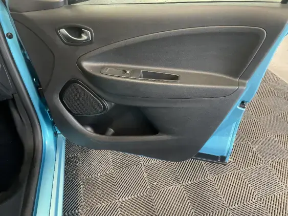 RENAULT ZOE - voiture d'occasion - Photo 20