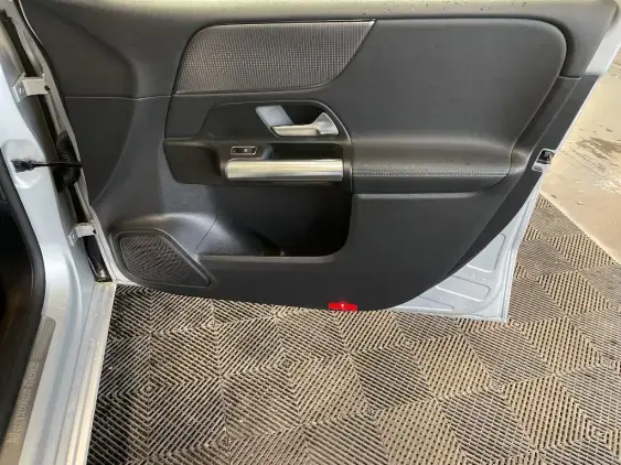 MERCEDES CLASSE B III - voiture d'occasion - Photo 20