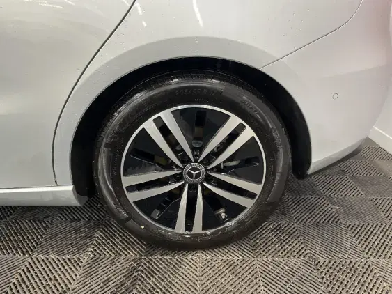 MERCEDES CLASSE B III - voiture d'occasion - Photo 24