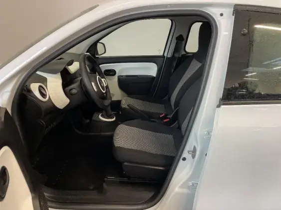 RENAULT TWINGO III - voiture d'occasion - Photo 18