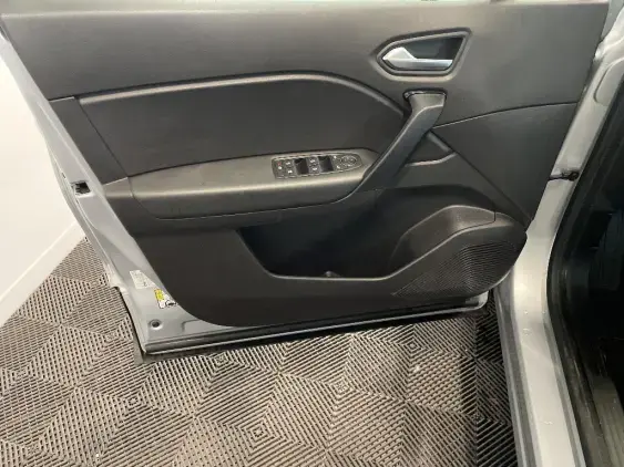 RENAULT CAPTUR II - voiture d'occasion - Photo 19