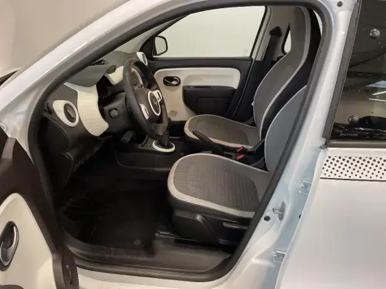 RENAULT TWINGO III - voiture d'occasion - Photo 18