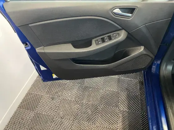 RENAULT CLIO V - voiture d'occasion - Photo 19