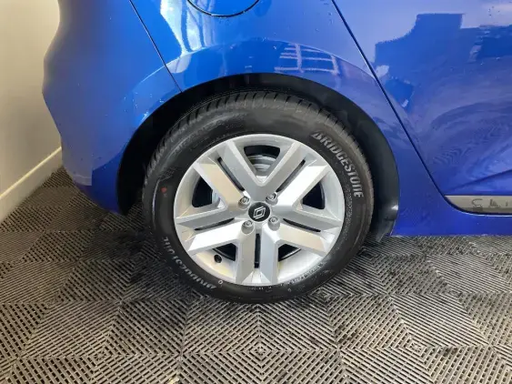 RENAULT CLIO V - voiture d'occasion - Photo 25