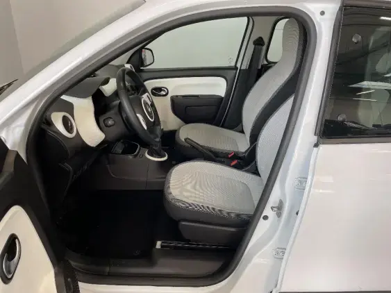 RENAULT TWINGO III - voiture d'occasion - Photo 18