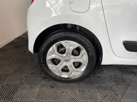 RENAULT TWINGO III - voiture d'occasion - Photo 25