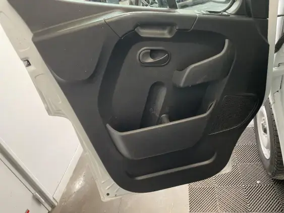 RENAULT MASTER III - voiture d'occasion - Photo 19