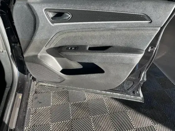 RENAULT ARKANA - voiture d'occasion - Photo 20