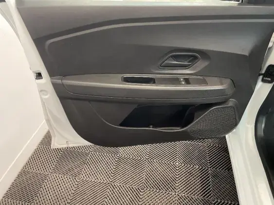 DACIA SANDERO III - voiture d'occasion - Photo 19