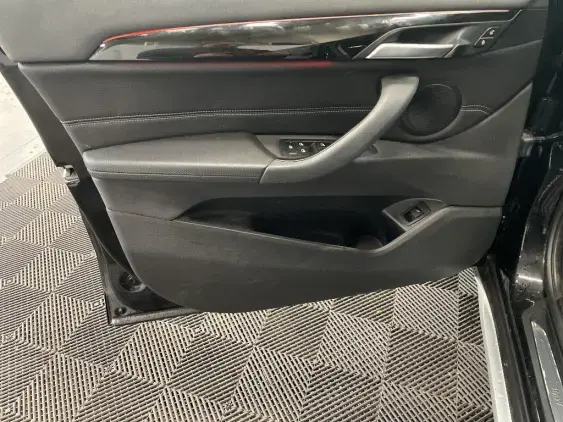 BMW X1 F48 - voiture d'occasion - Photo 19