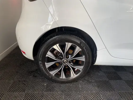 RENAULT ZOE - voiture d'occasion - Photo 25