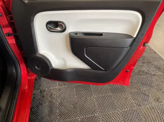 RENAULT TWINGO III - voiture d'occasion - Photo 20