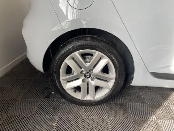 RENAULT CLIO V - voiture d'occasion - Photo 25