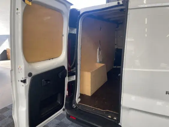 RENAULT TRAFIC FG III - voiture d'occasion - Photo 16