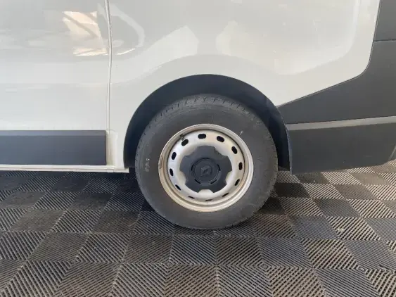 RENAULT TRAFIC FG III - voiture d'occasion - Photo 24