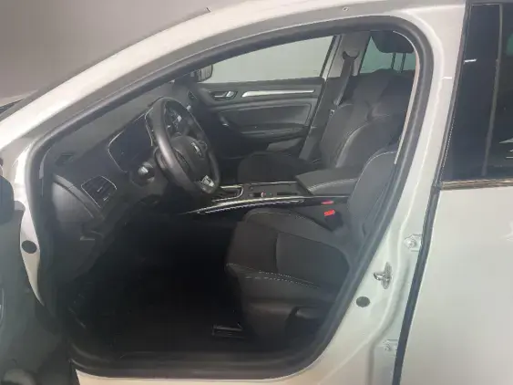 RENAULT MEGANE IV - voiture d'occasion - Photo 18