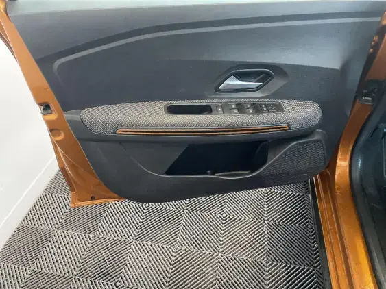 DACIA SANDERO III - voiture d'occasion - Photo 19