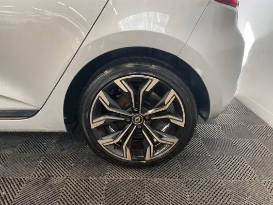 RENAULT CLIO V - voiture d'occasion - Photo 24