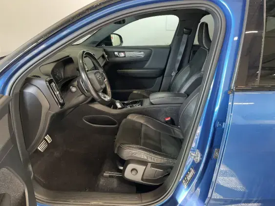 VOLVO XC40 - voiture d'occasion - Photo 18