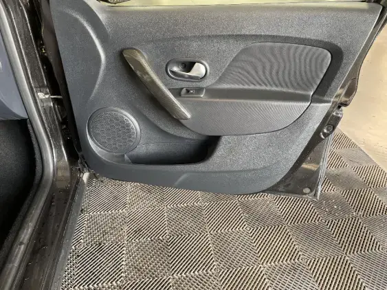 DACIA SANDERO II - voiture d'occasion - Photo 20