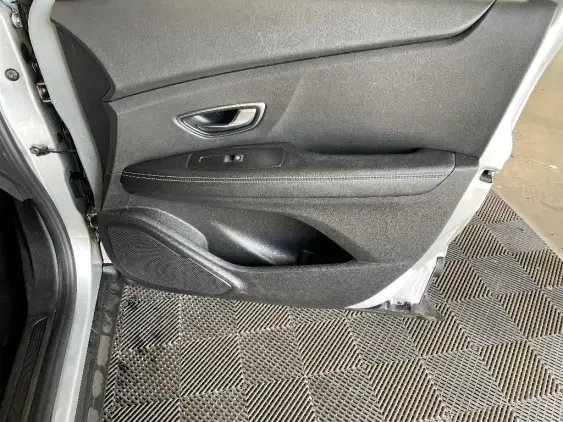 RENAULT SCENIC IV - voiture d'occasion - Photo 20