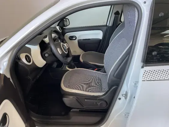 RENAULT TWINGO III - voiture d'occasion - Photo 18