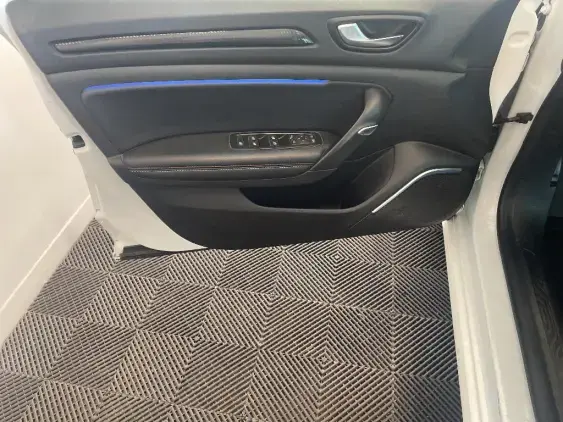 RENAULT MEGANE IV - voiture d'occasion - Photo 19