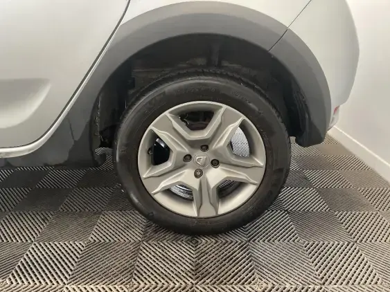 DACIA SANDERO II - voiture d'occasion - Photo 23
